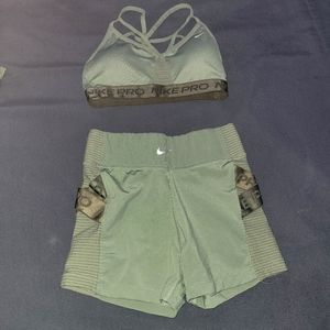 Nike Pro aeroadapt set